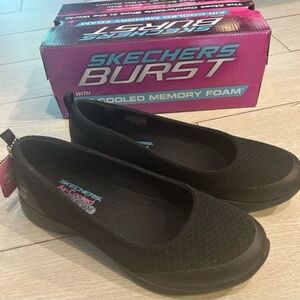 Sketchers Microburst 2.0 with air cooled memory foam Womens 9.5